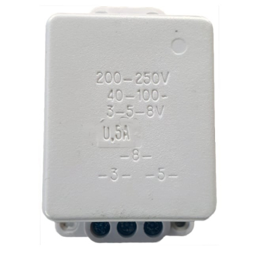 Trafo til væg montage 230v/8v - EAN 5715059011529
